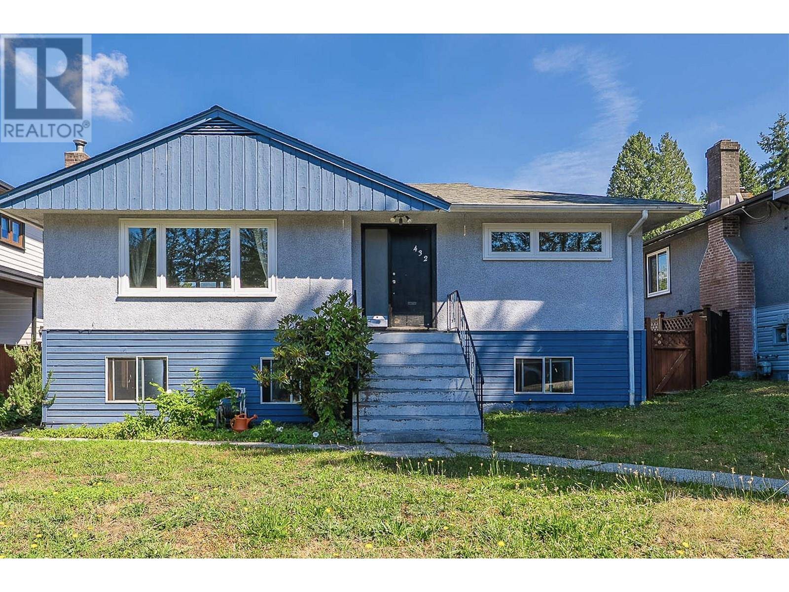 North Vancouver, BC V7N2G2,432 W 25TH STREET