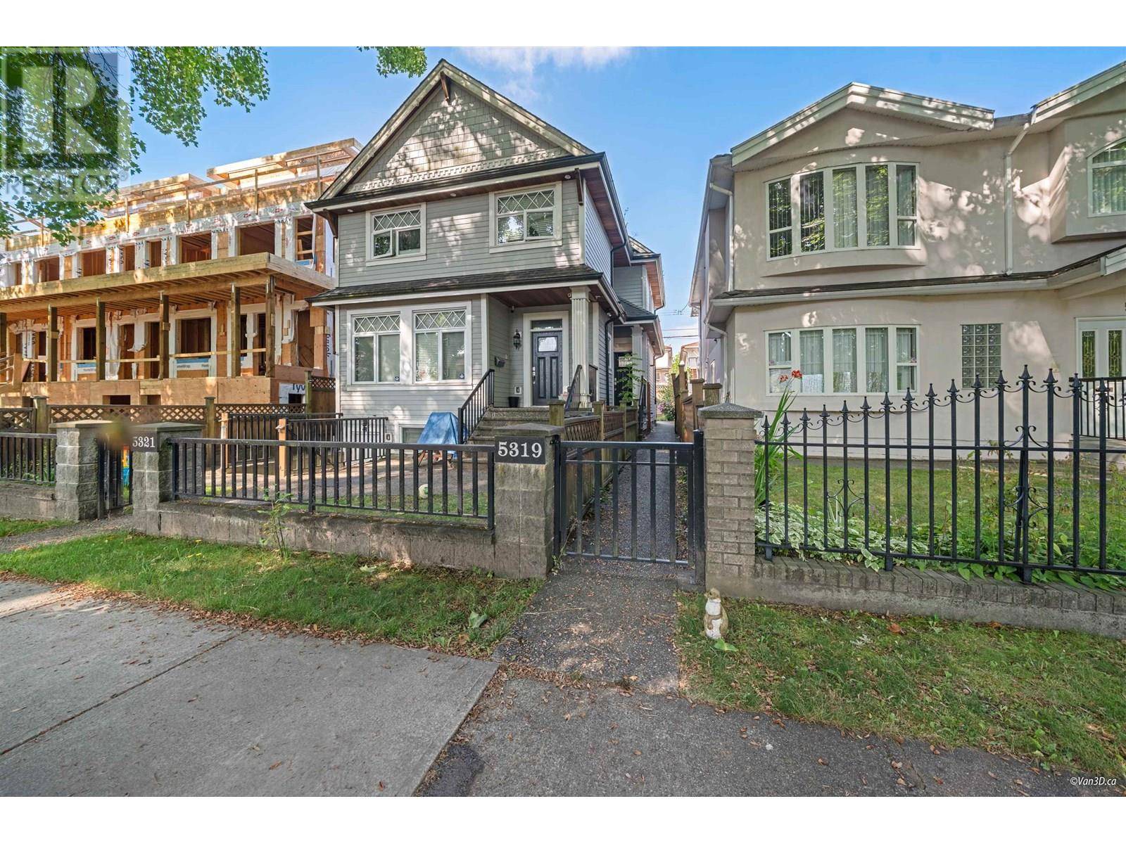 Vancouver, BC V5R3M2,5319 CHAMBERS STREET