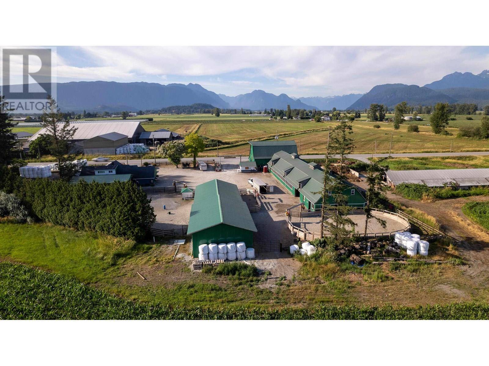 Pitt Meadows, BC V3Y1Z1,20254 OLD DEWDNEY TRUNK ROAD