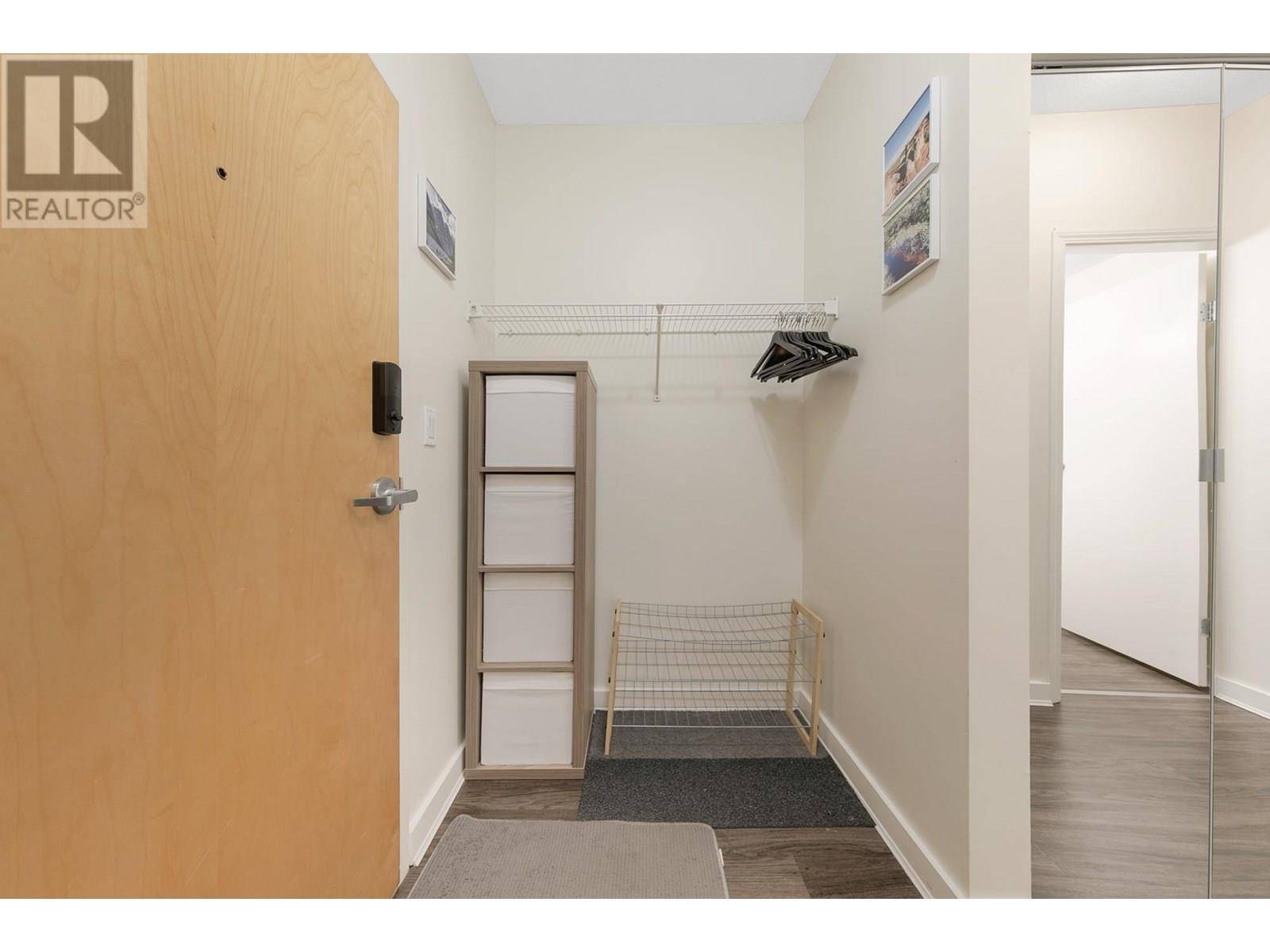 Vancouver, BC V6Z1M5,1249 GRANVILLE ST #307
