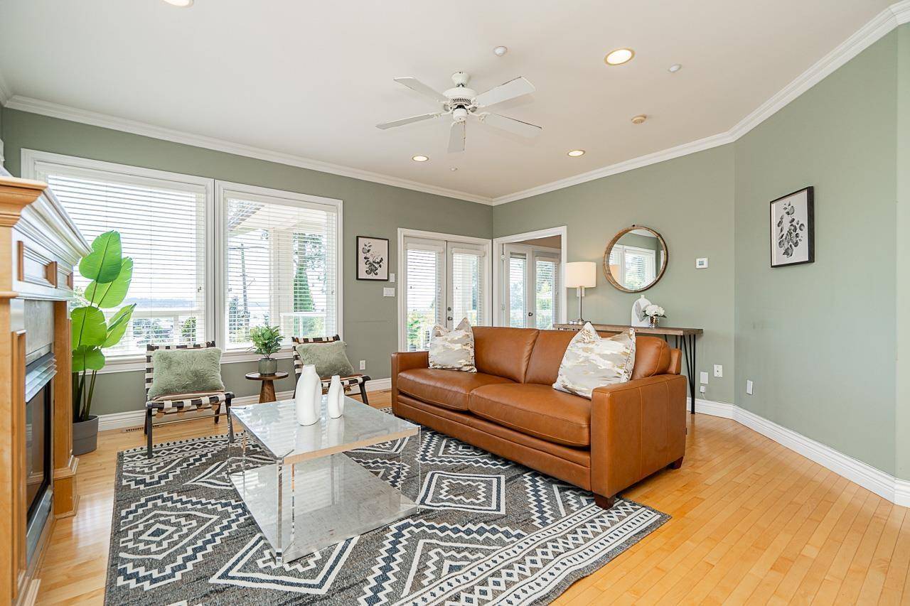 White Rock, BC V4B1S1,15645 PACIFIC AVENUE