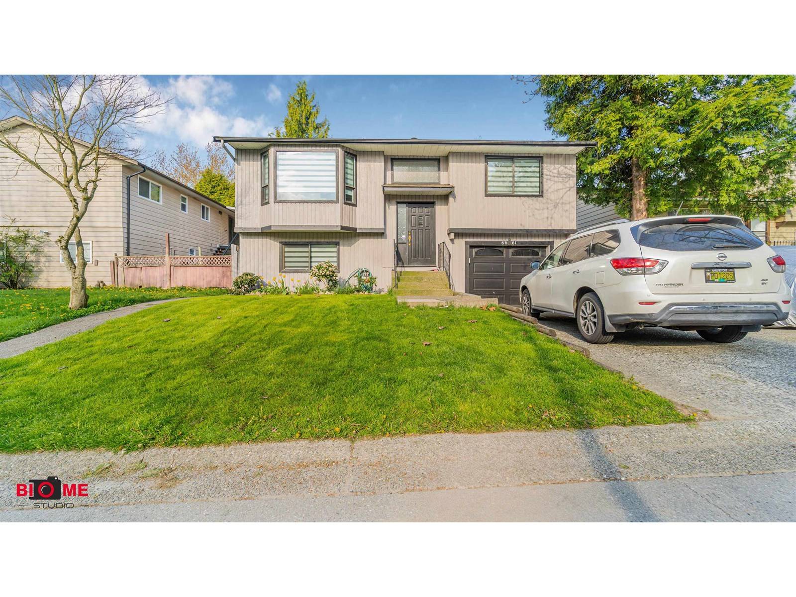 Surrey, BC V3W6X1,6661 141 STREET