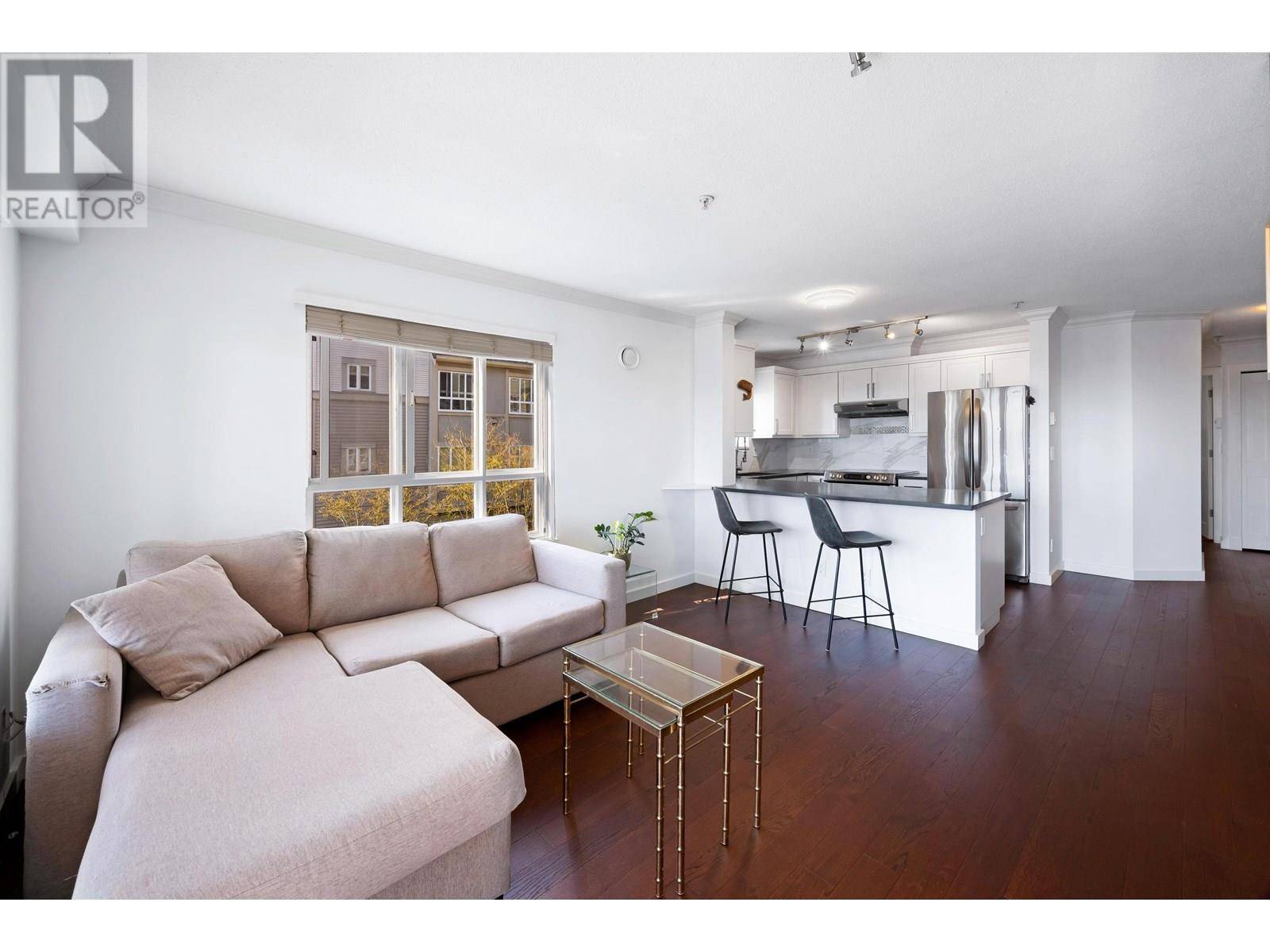 North Vancouver, BC V7L4W5,365 East 1ST ST #213