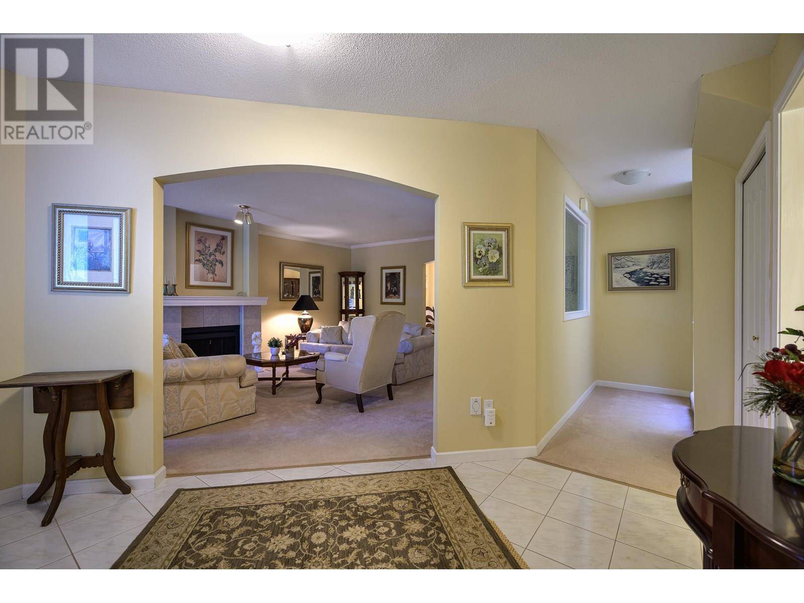 Ladner, BC V4K1N6,4814 GLENDALE AVENUE