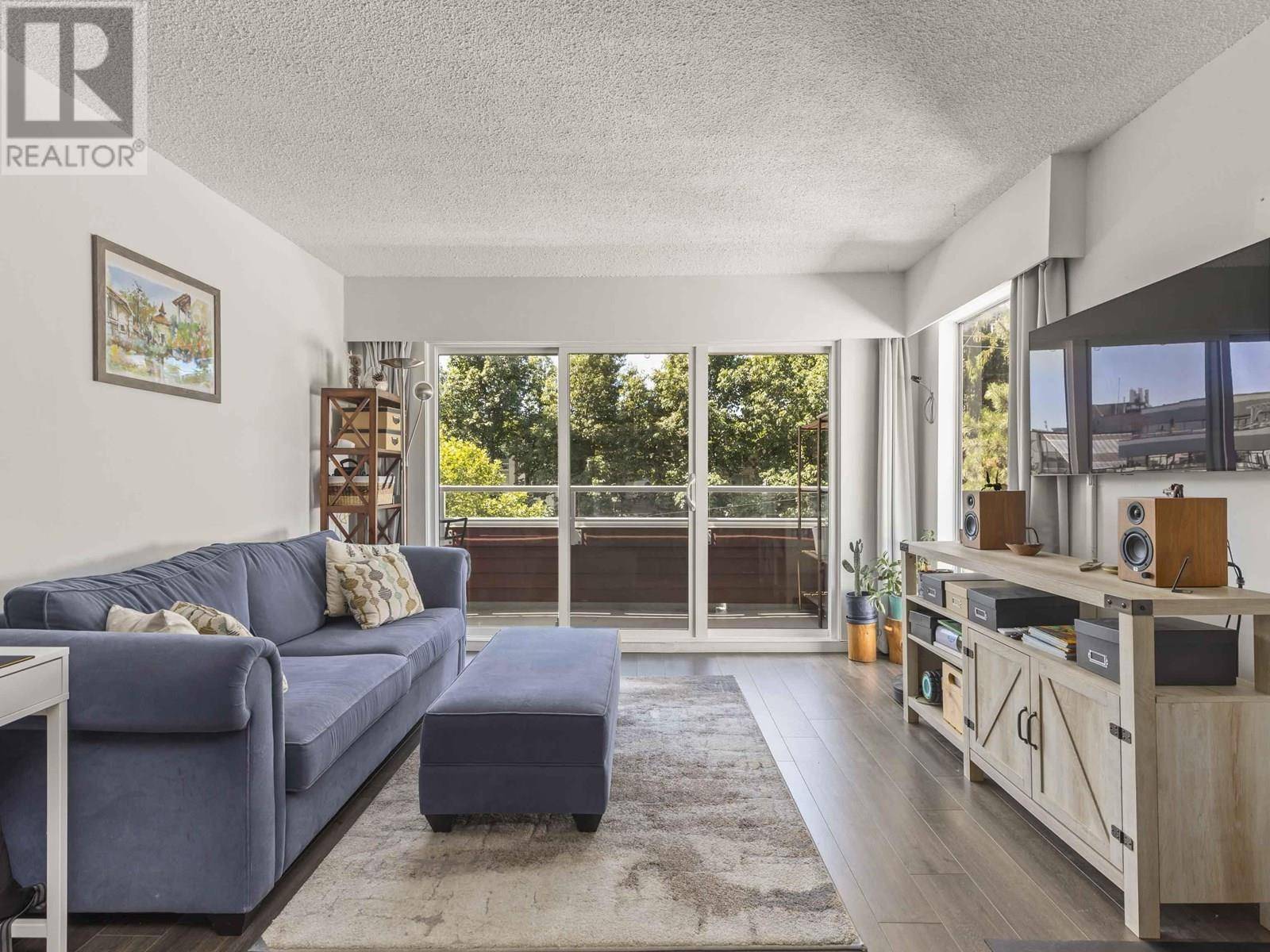 North Vancouver, BC V7M1B4,250 West 1 ST #401