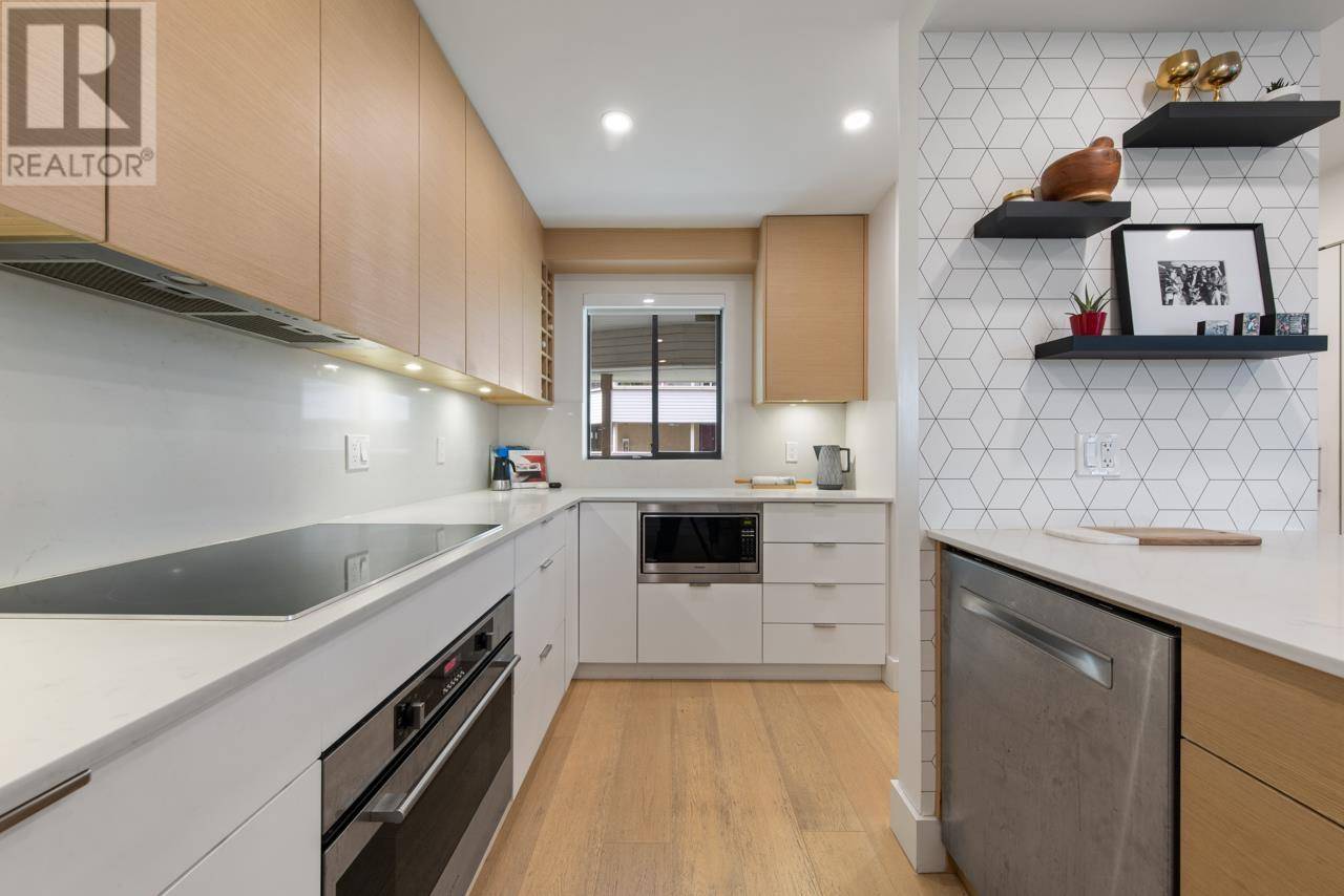 Vancouver, BC V6E4E1,1350 COMOX ST #301