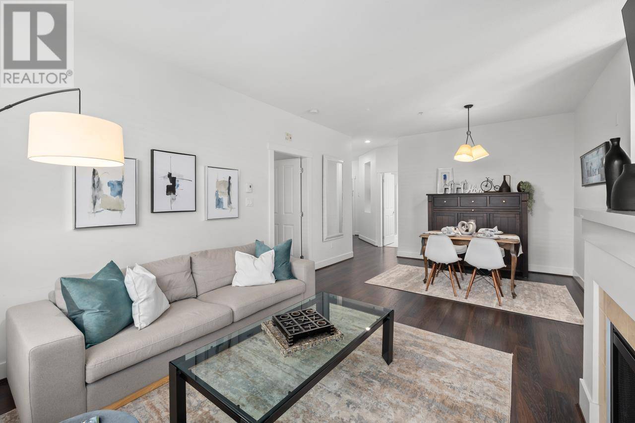 North Vancouver, BC V7J2R7,2601 WHITELEY CT #110