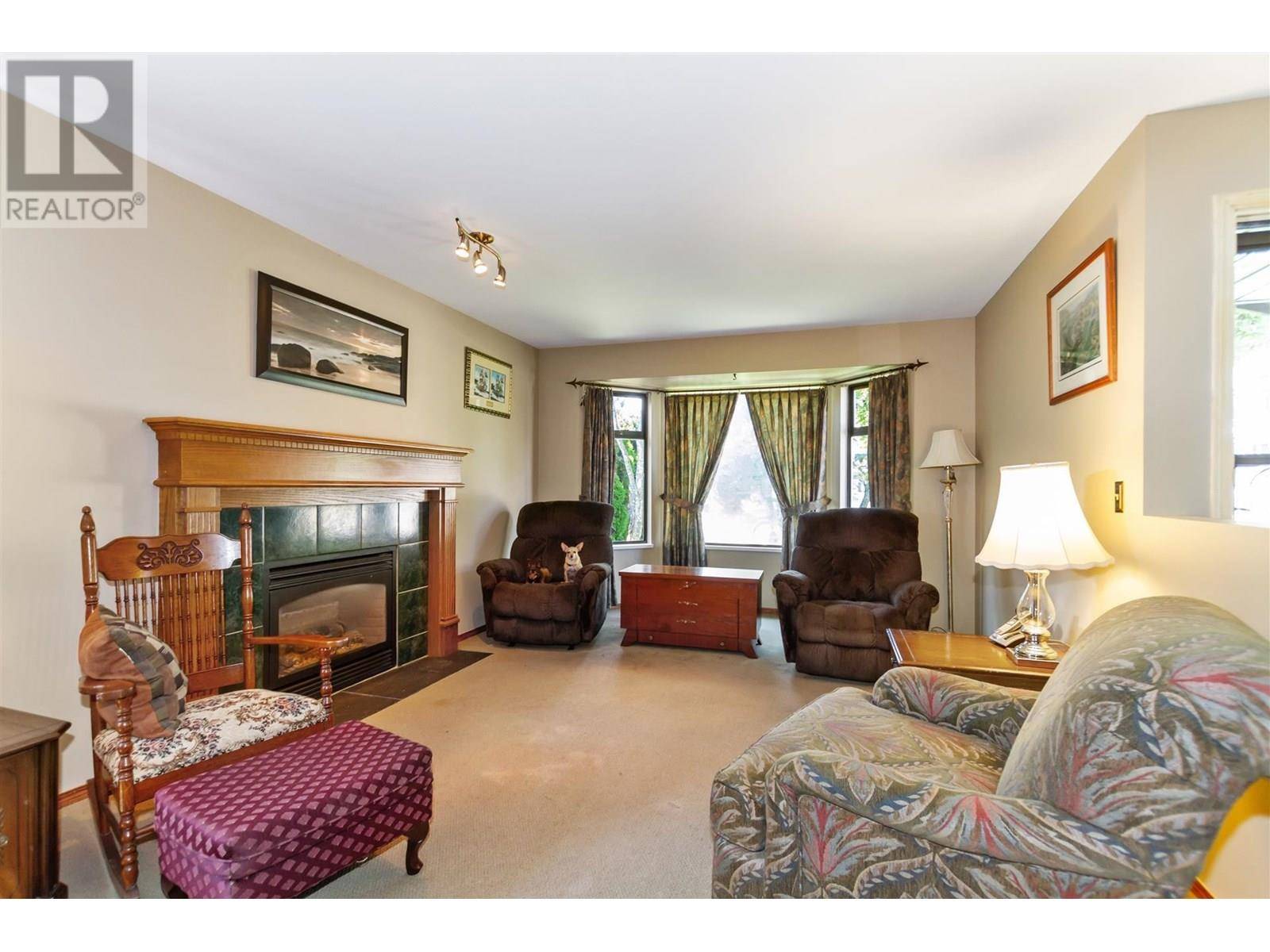 Maple Ridge, BC V2X9H4,20130 DITTON STREET