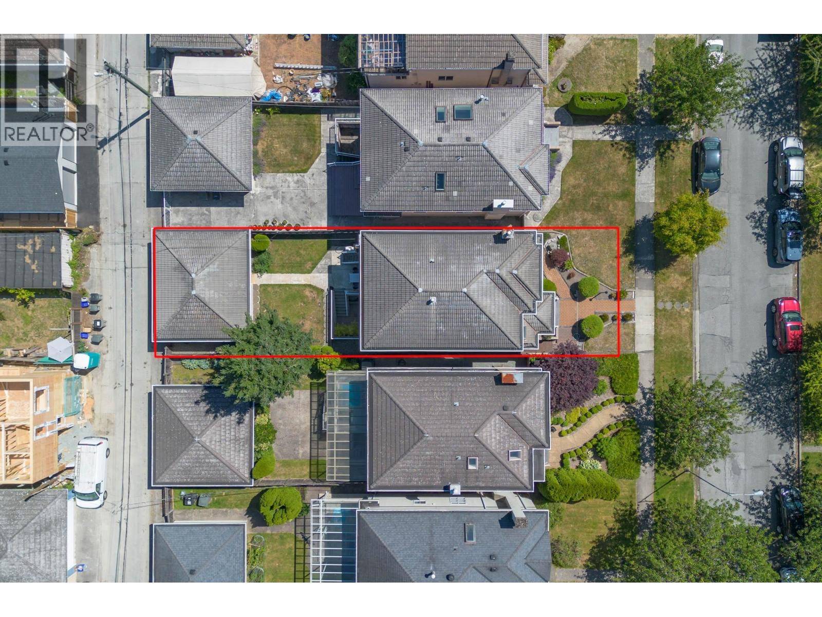 Vancouver, BC V6L1H1,2755 W 20TH AVENUE