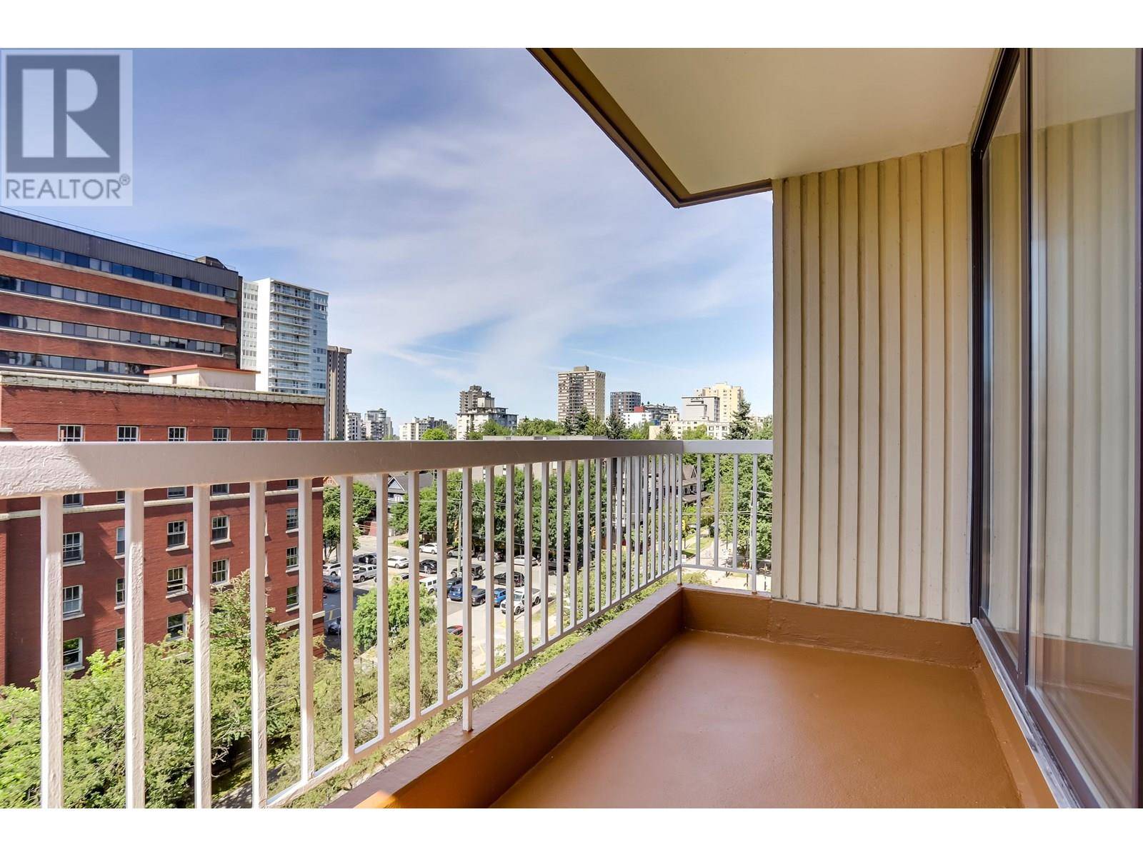 Vancouver, BC V6E1K2,1075 COMOX ST #704