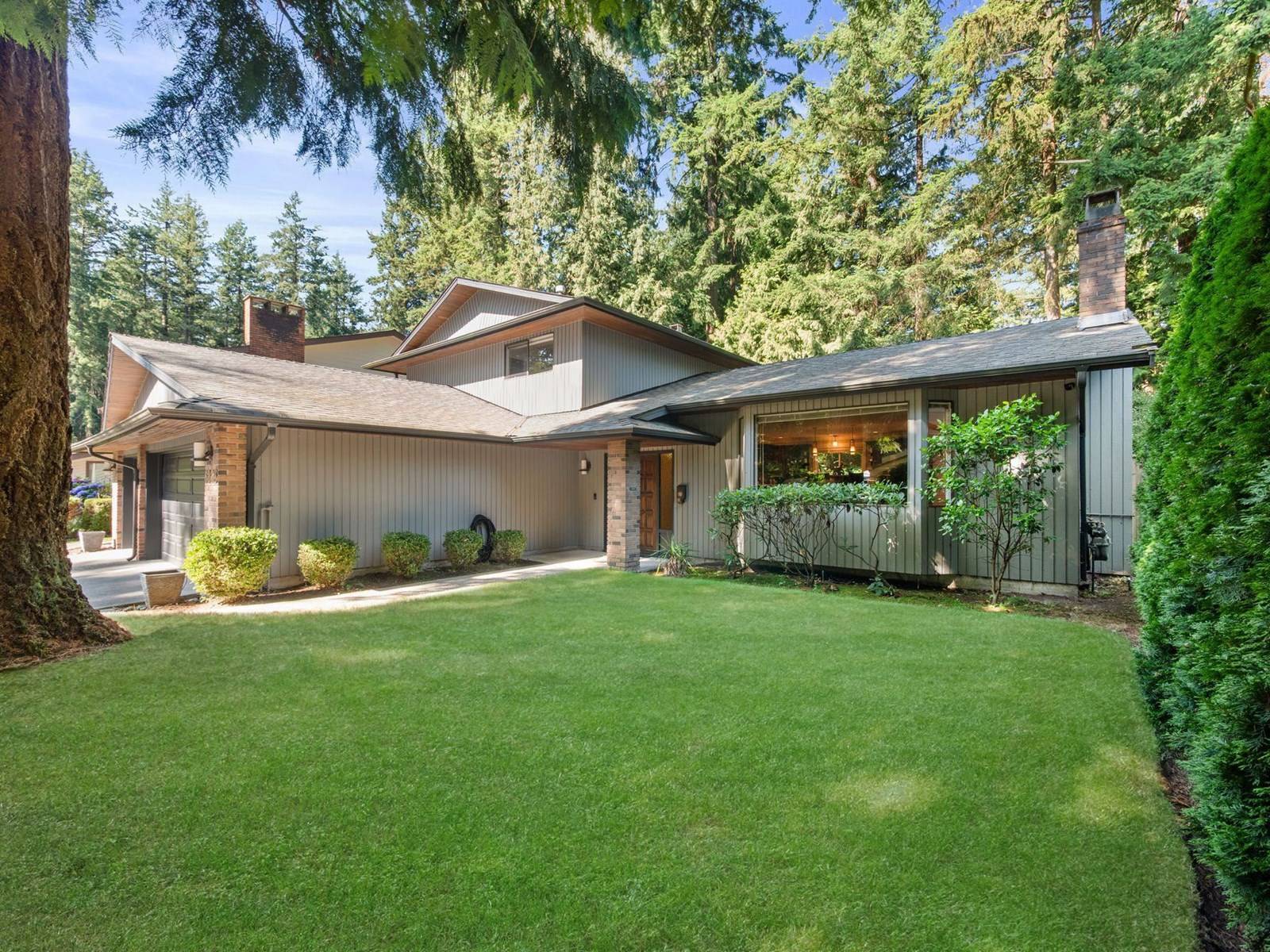 Delta, BC V4E2J7,6823 SUSSEX CRESCENT