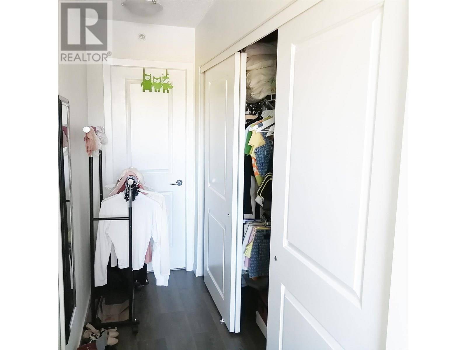 New Westminster, BC V3M1J9,814 ROYAL AVE #708