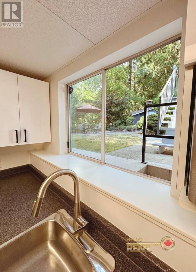 North Vancouver, BC V7K1P6,SUITE-1392 CHAMBERLAIN DRIVE