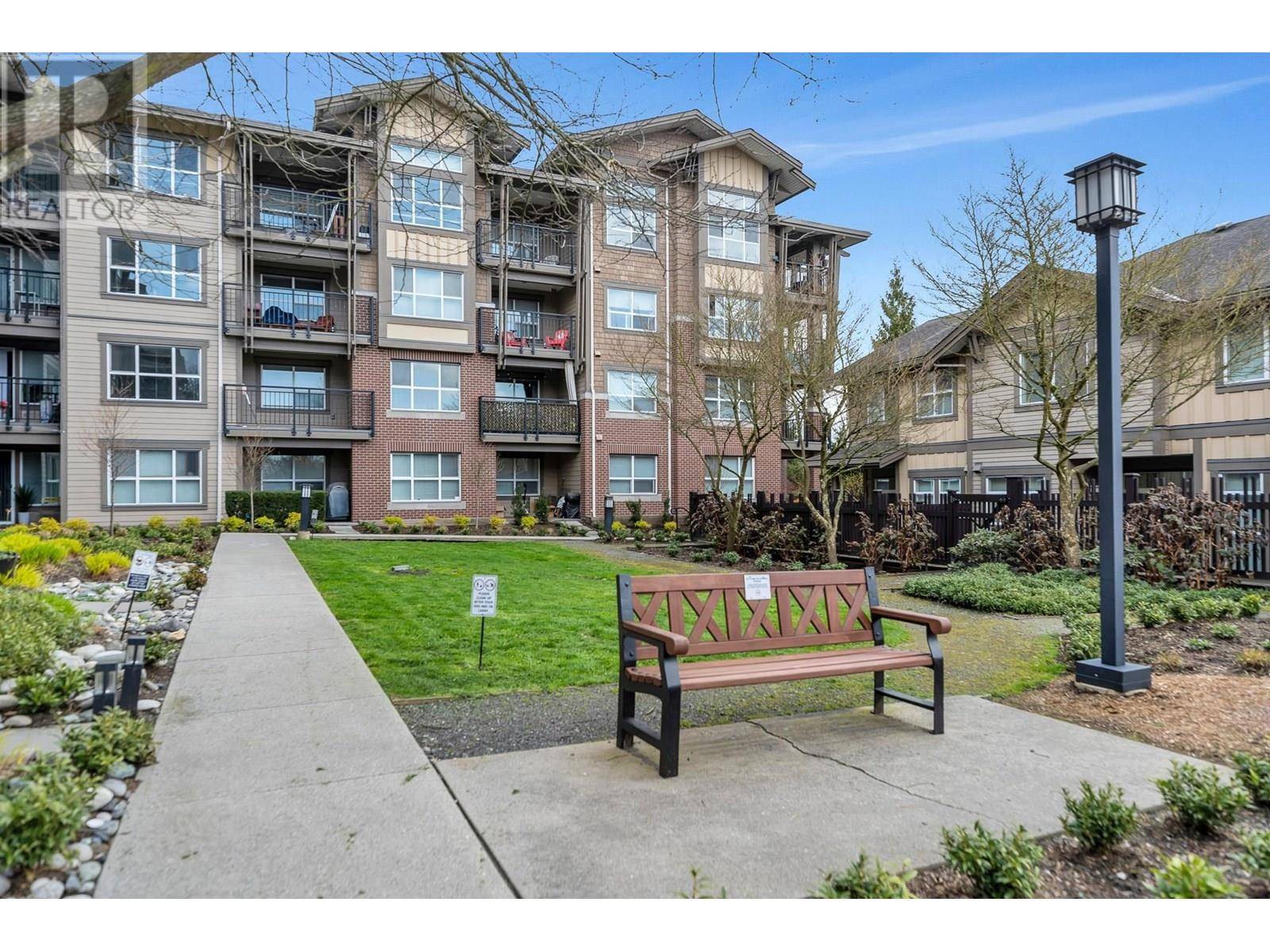 Burnaby, BC V5J0C2,5885 IRMIN ST #302