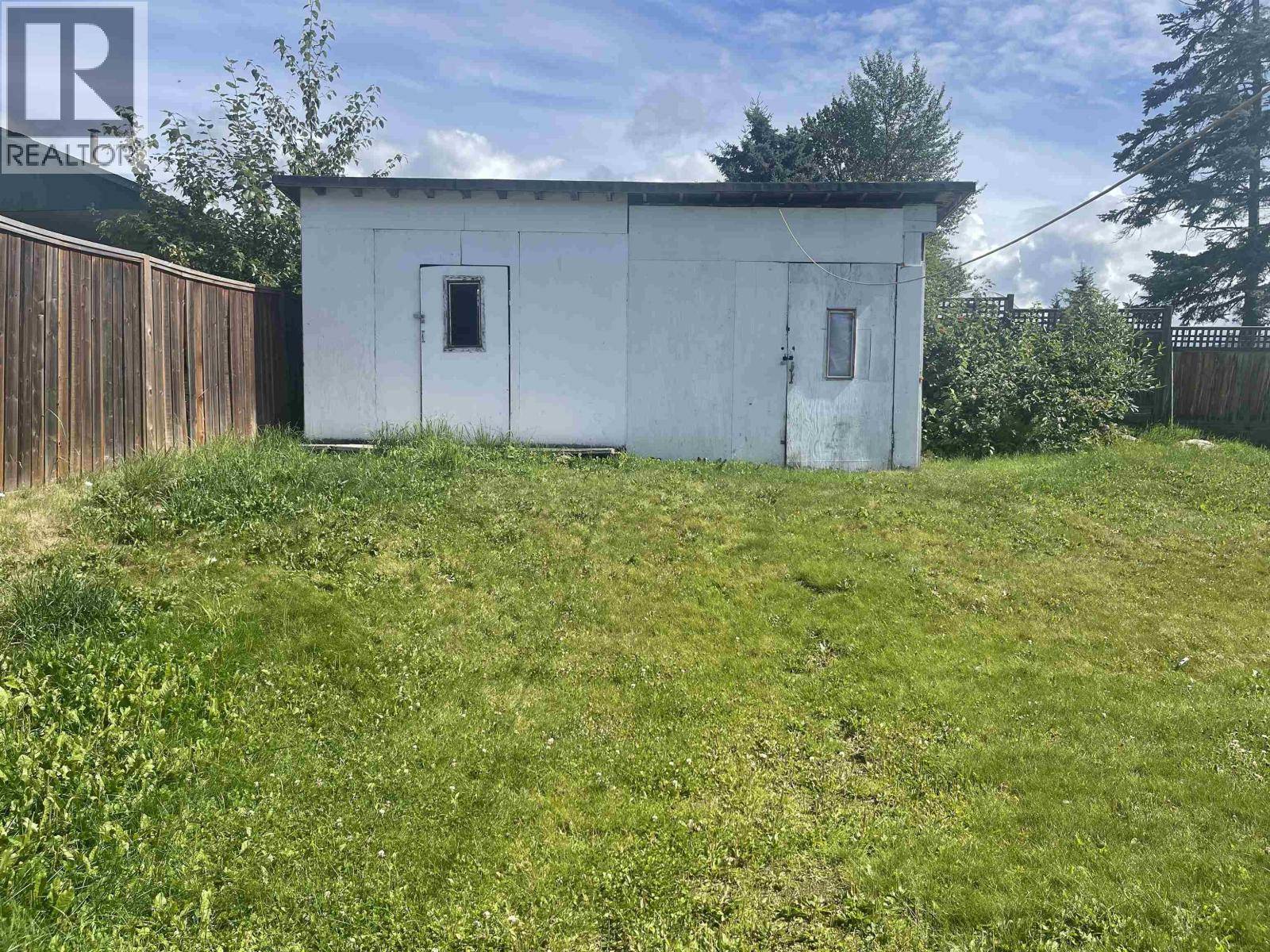 Mackenzie, BC V0J2C0,220 CRYSDALE DRIVE