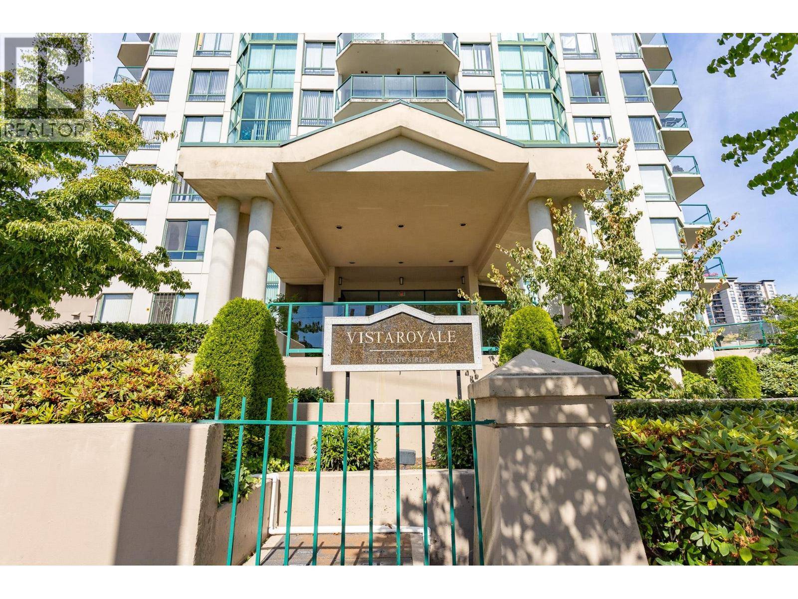New Westminster, BC V3M3X7,121 TENTH ST #1106