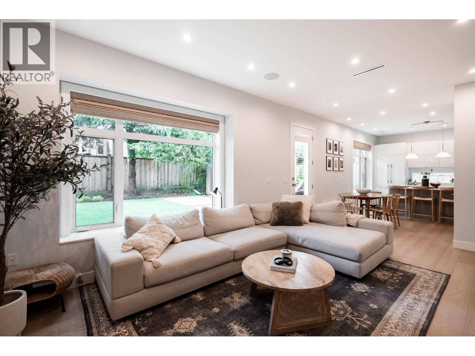 Vancouver, BC V6N3B5,3337 W 40TH AVENUE