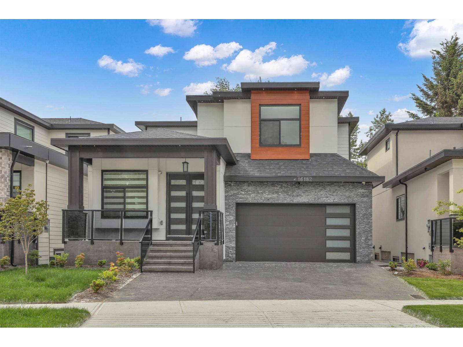 Surrey, BC V4N0X4,16182 78 AVENUE
