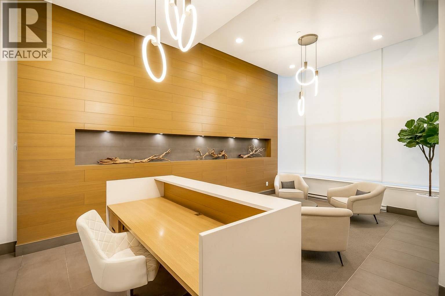 New Westminster, BC V3L0J9,258 NELSON'S CT #408