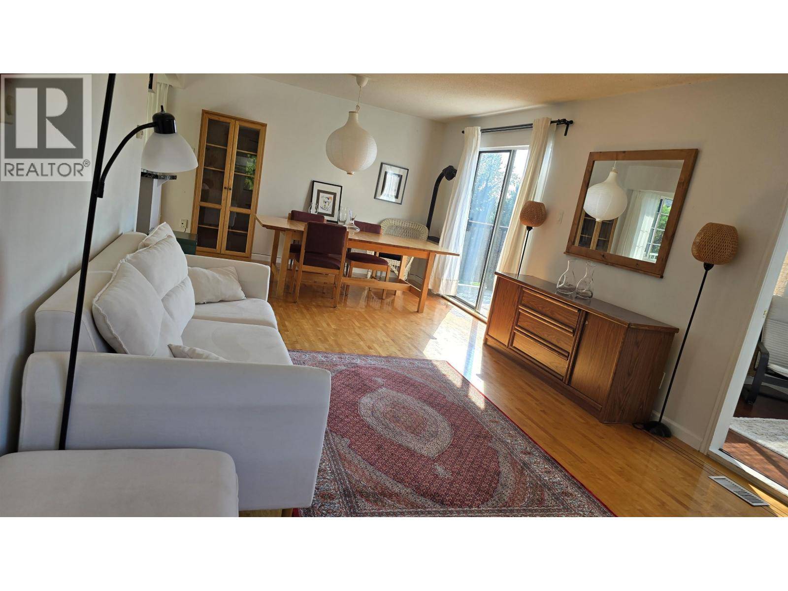 Port Coquitlam, BC V3C6M5,1479 ELINOR CRESCENT