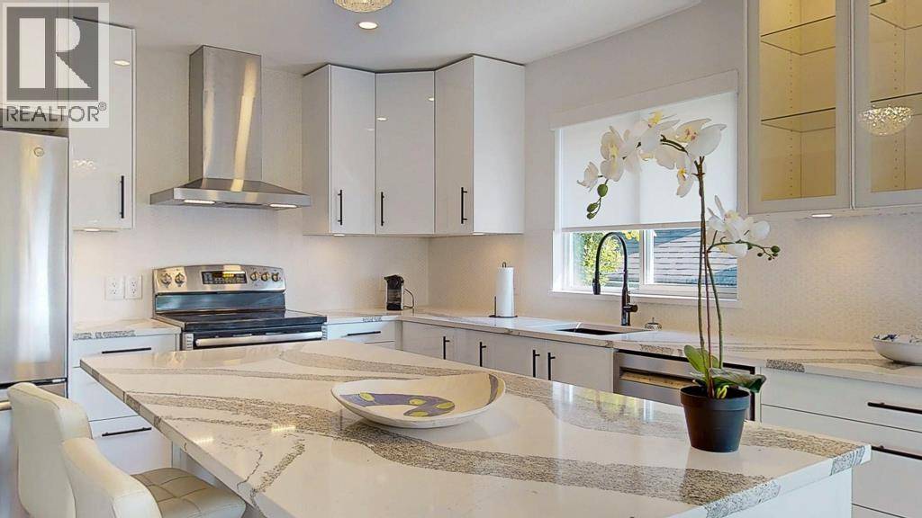 Sechelt, BC V7Z0G4,4868 BLUEGROUSE DRIVE