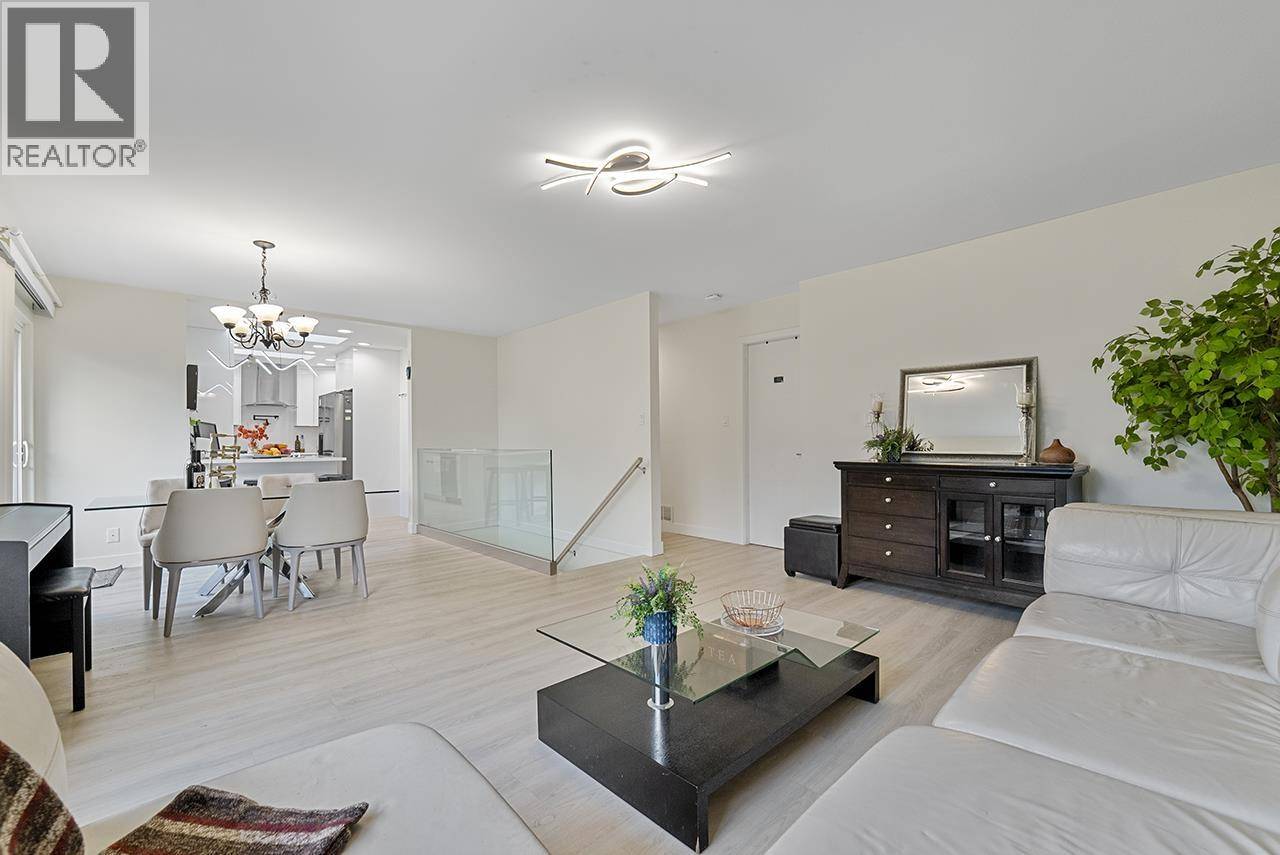 Port Coquitlam, BC V3B5E5,3512 PEARKES PLACE