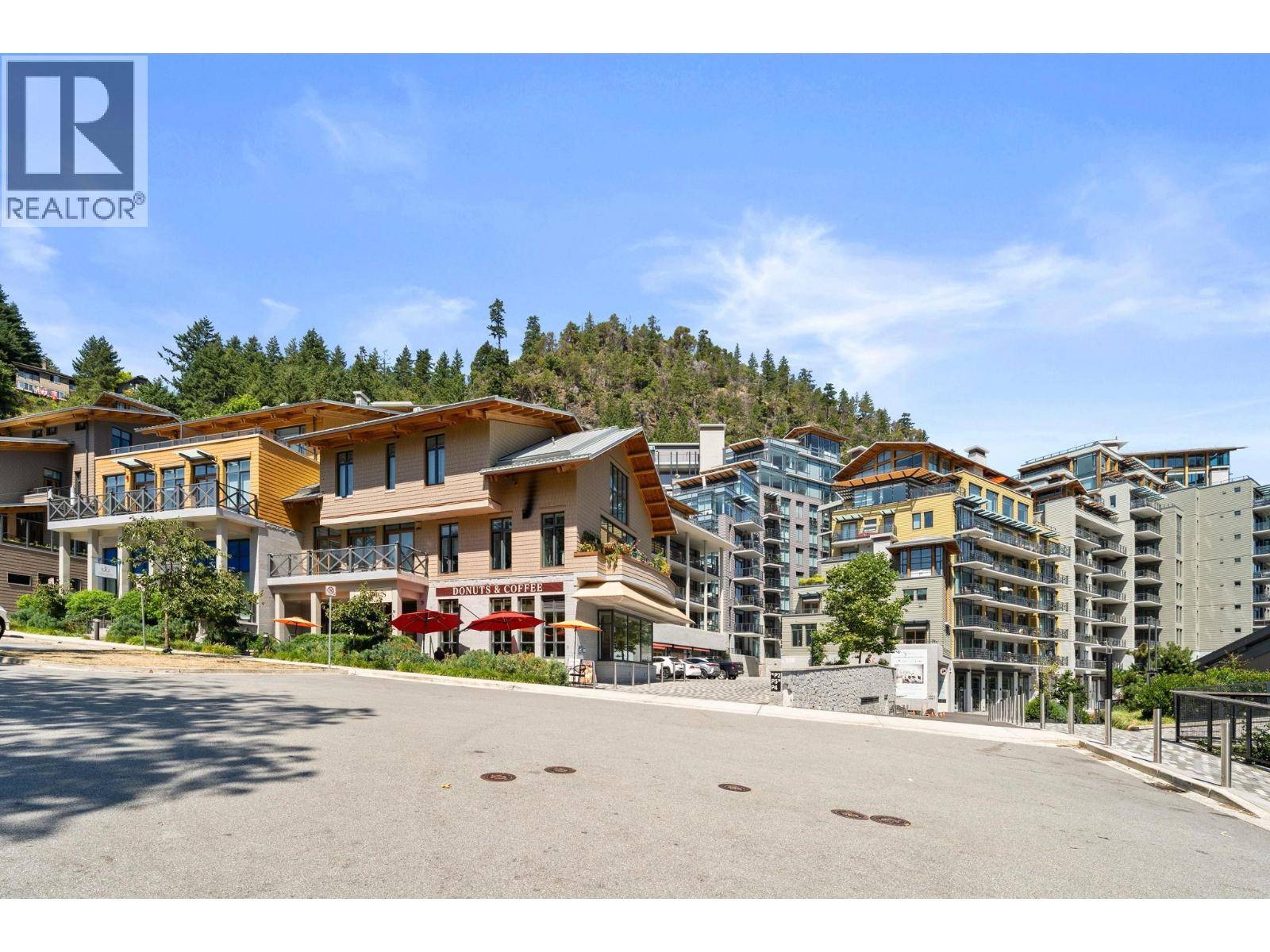 West Vancouver, BC V7W0A4,6707 NELSON AVE #309