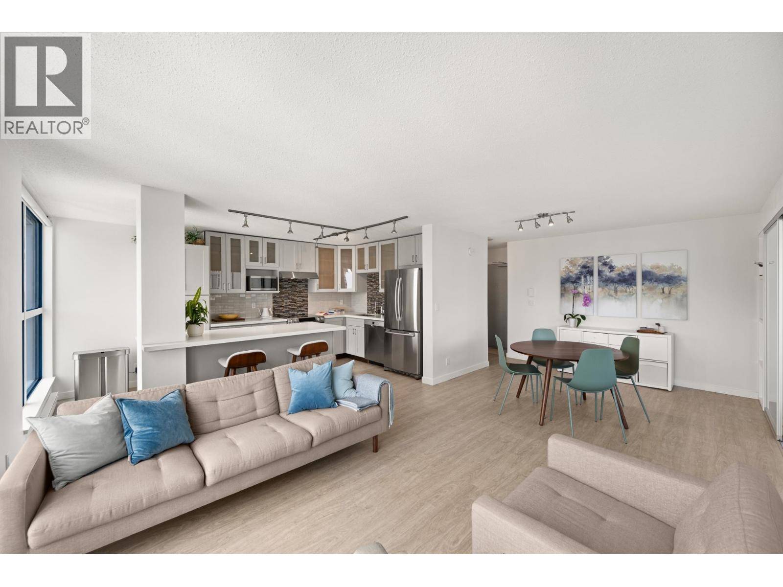 Vancouver, BC V6B6J3,1238 SEYMOUR ST #2004