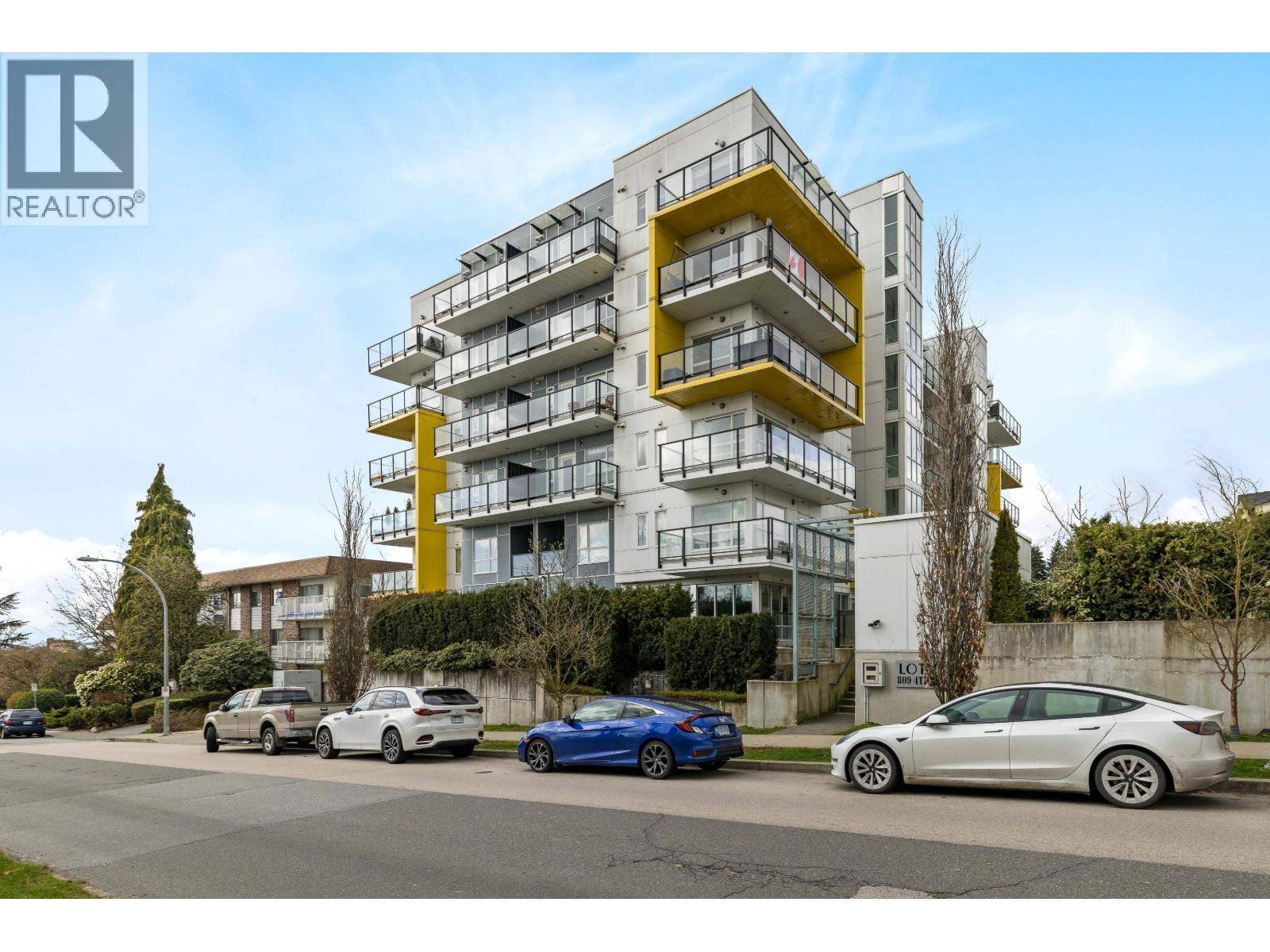 New Westminster, BC V3M0K1,809 FOURTH AVE #104