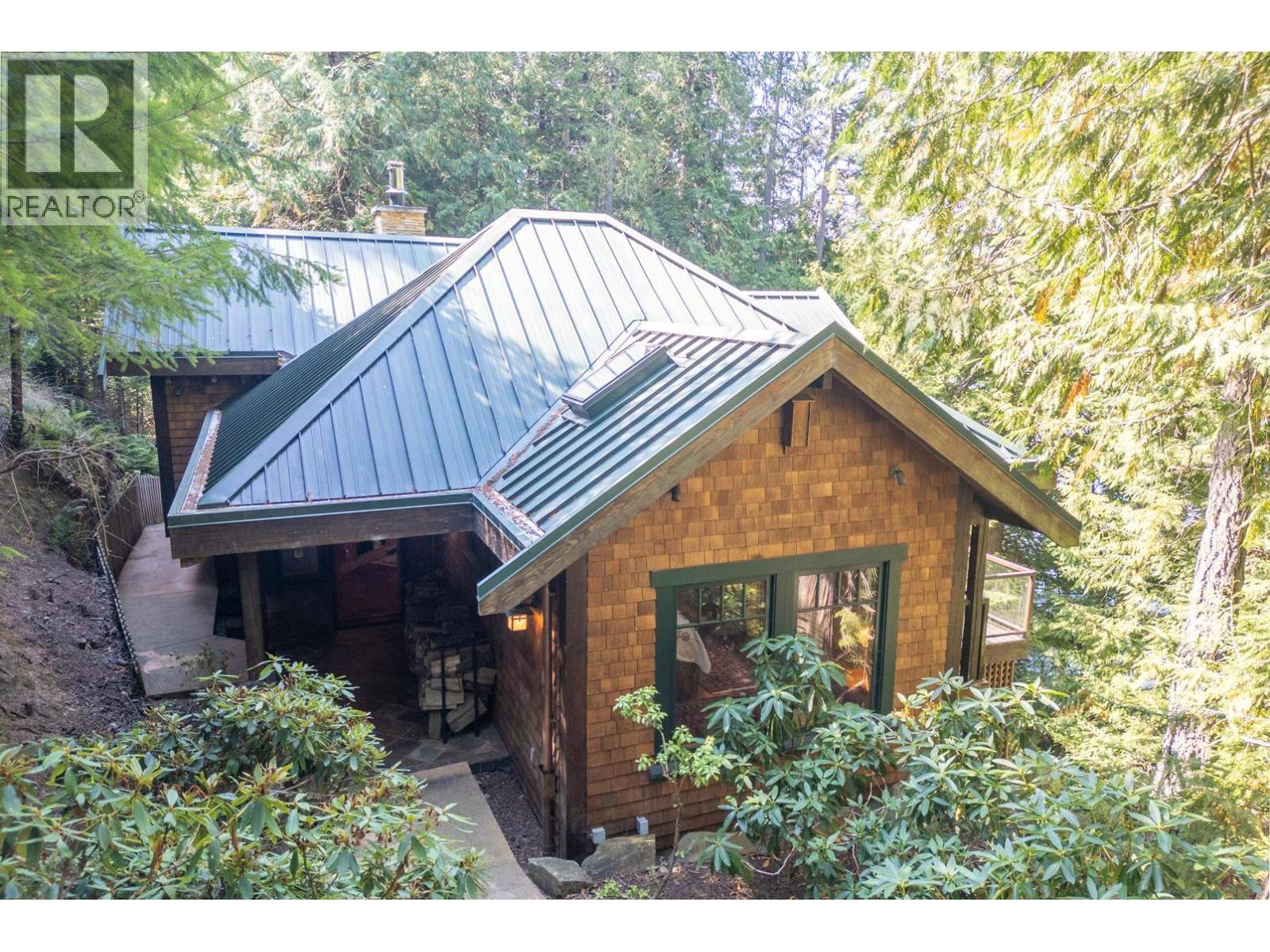 Pender Island, BC V0N2M3,8807 AINSLIE POINT ROAD