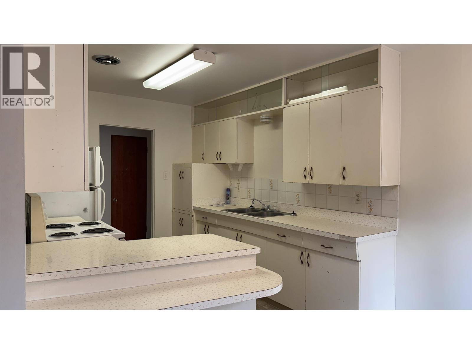 Prince George, BC V2M3M3,454 S OGILVIE STREET