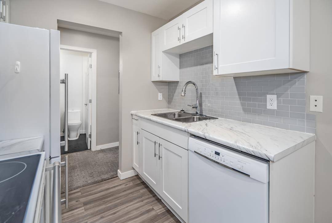 Agassiz, BC V0M1A2,1735 AGASSIZ-ROSEDALE NO 9 HWY #330