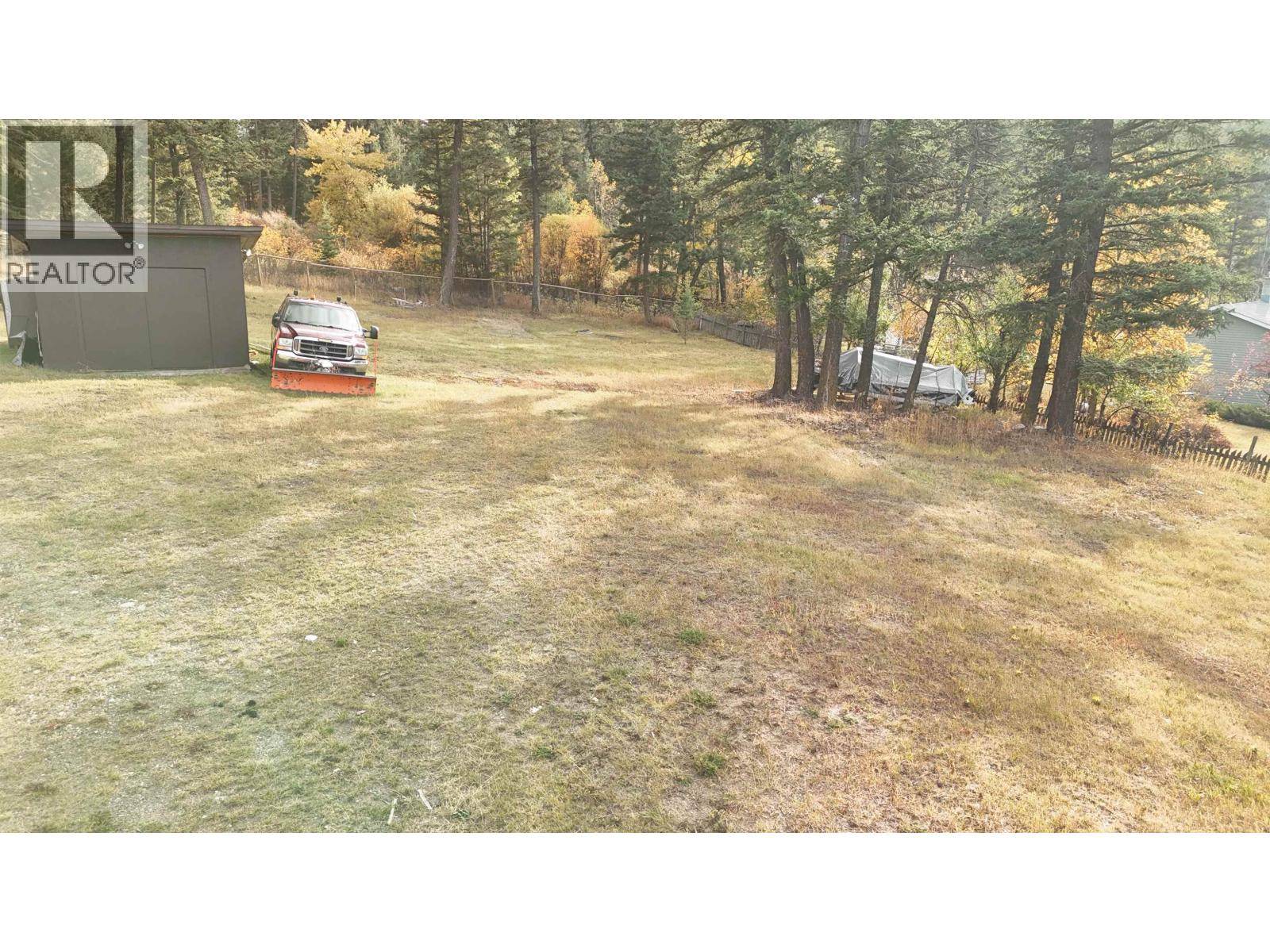 Williams Lake, BC V2G3G5,911 DOG CREEK ROAD