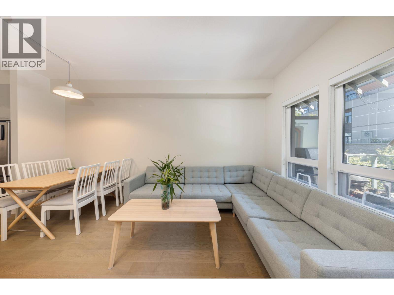 Tsawwassen, BC V4M0A9,1738 55A ST #212