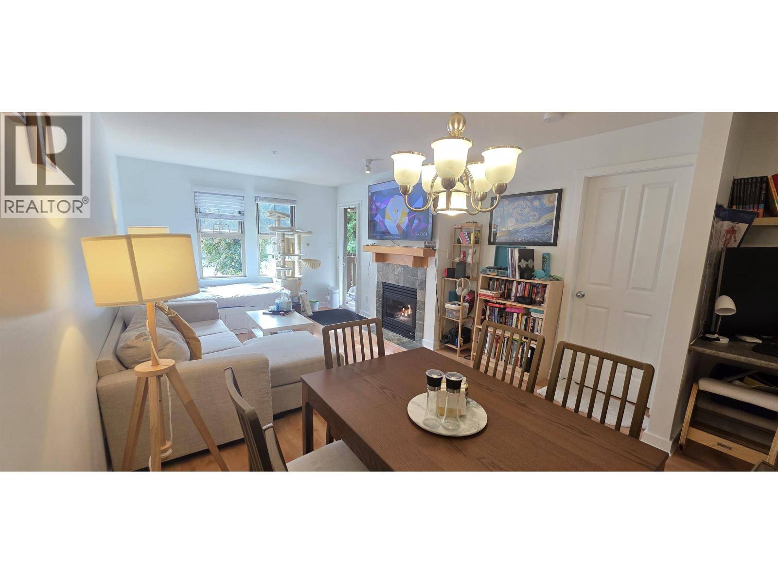 New Westminster, BC V3L5V7,15 SMOKEY SMITH PL #201