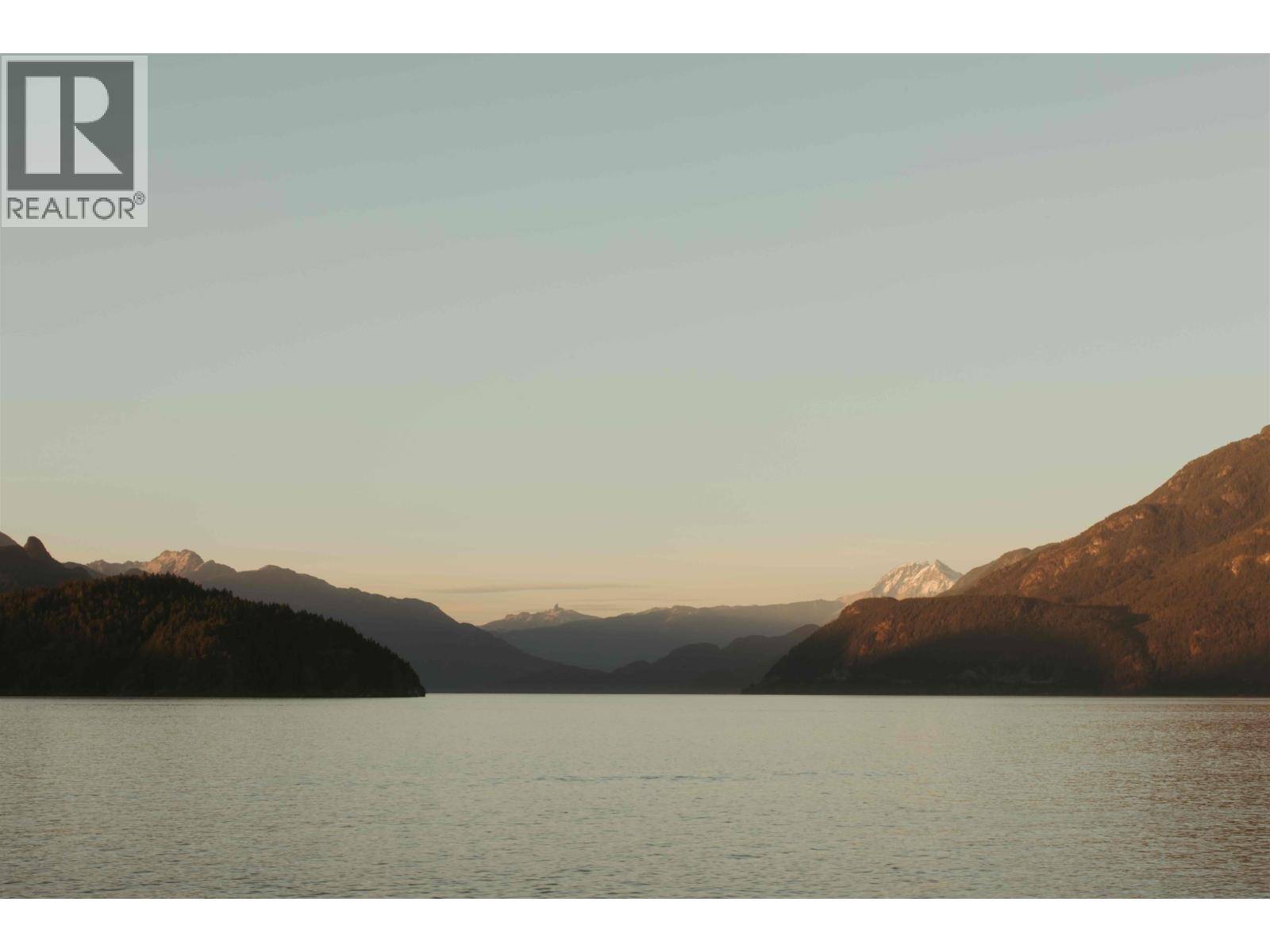 Bowen Island, BC V0N1G1,370-374 SMUGGLERS COVE ROAD