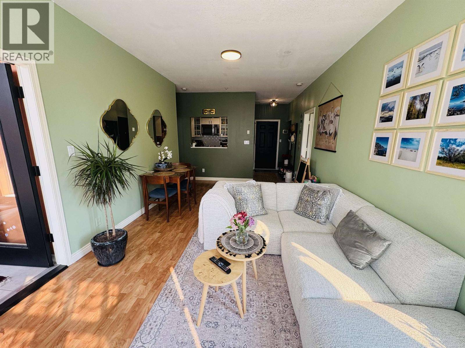 North Vancouver, BC V7H3A1,630 ROCHE POINT DR #315
