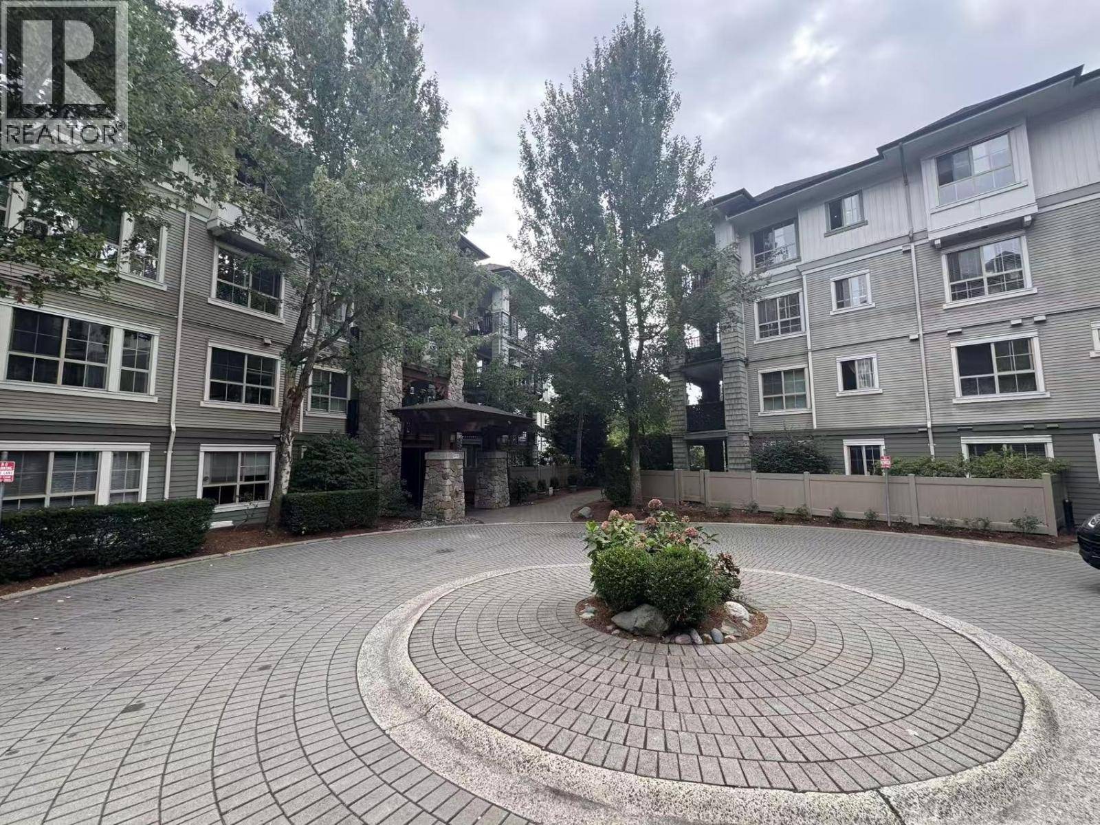 Coquitlam, BC V3E3R9,2958 SILVER SPRINGS BLVD #306