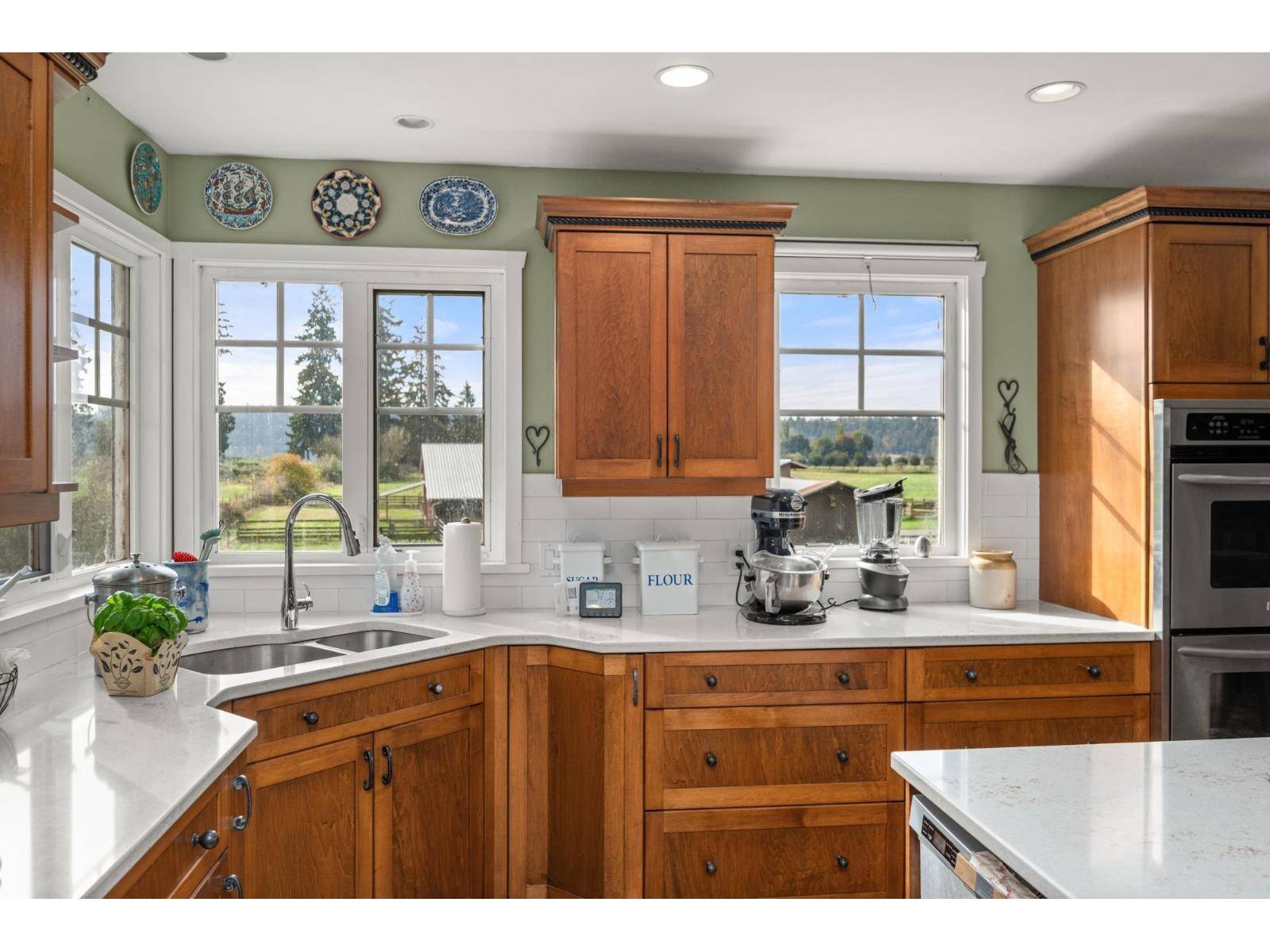 Langley, BC V1M3L4,27382 84 AVENUE