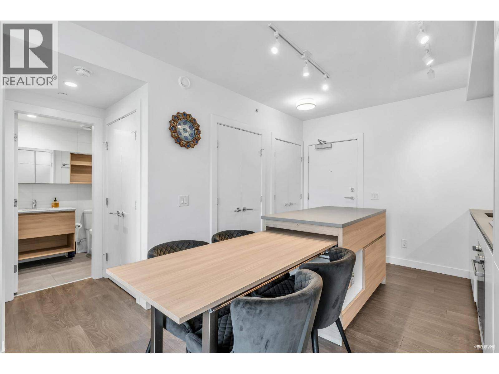 Coquitlam, BC V3J0K3,652 WHITING WAY #2508