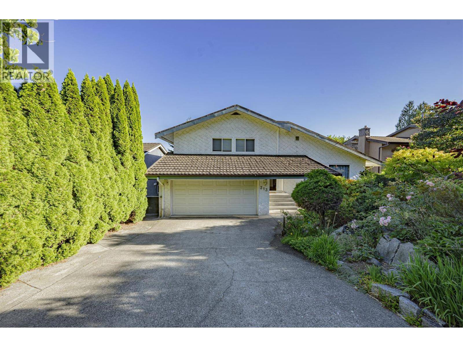 Coquitlam, BC V3K5T3,313 HICKEY DRIVE