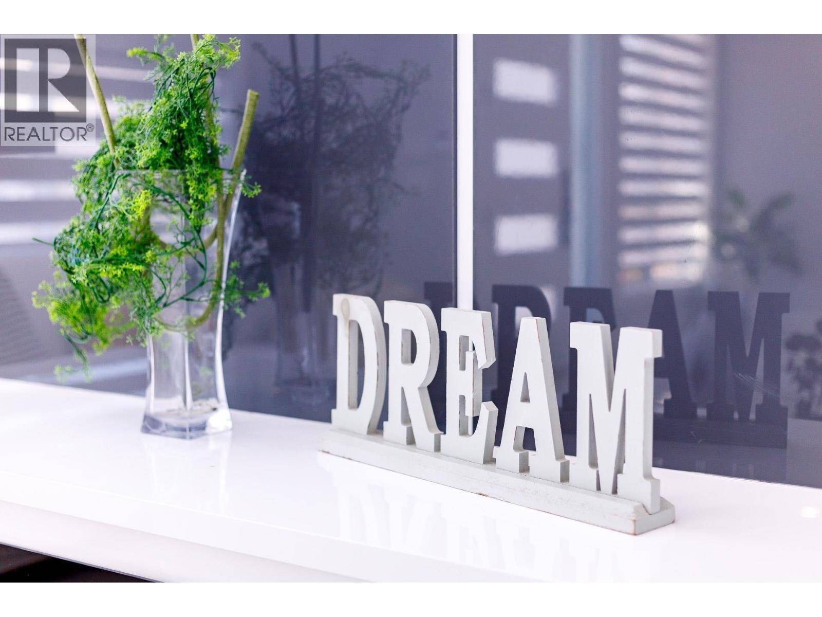 Coquitlam, BC V3J4Z2,836 MACINTOSH STREET