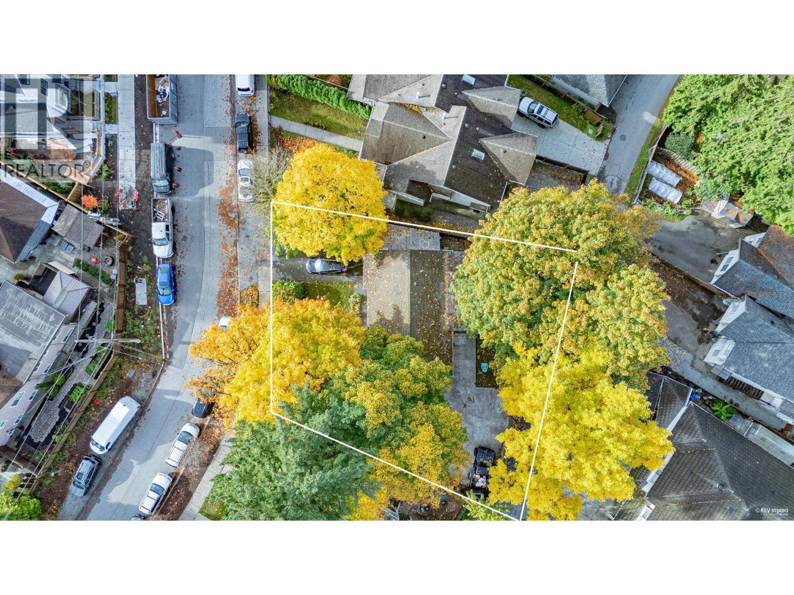 Coquitlam, BC V3J4H4,735 LEA AVENUE