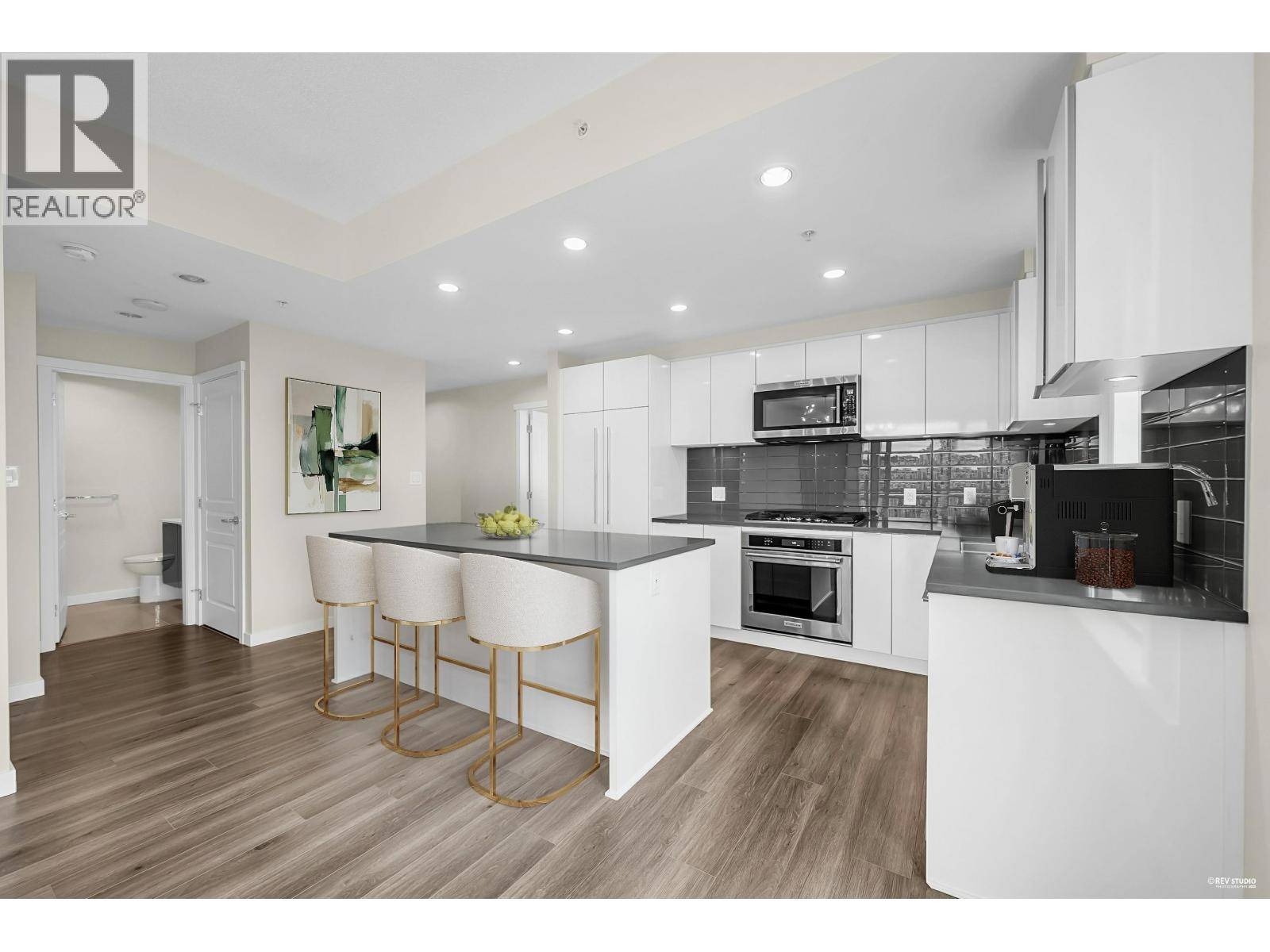 Coquitlam, BC V3B0P4,3096 WINDSOR Gate #2404