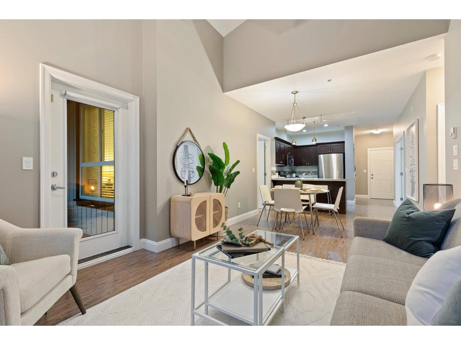 Chilliwack, BC V2R0P8,45640 ALMA AVE #406