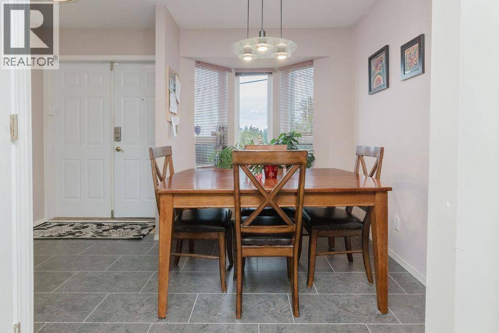 Gibsons, BC V0N1V9,740 HILLCREST ROAD