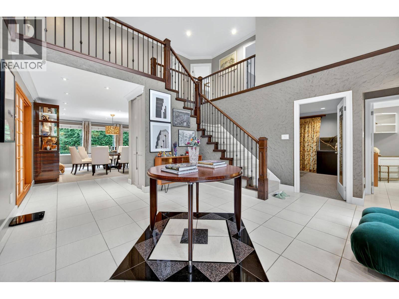 Richmond, BC V7C5J1,5891 LAURELWOOD COURT