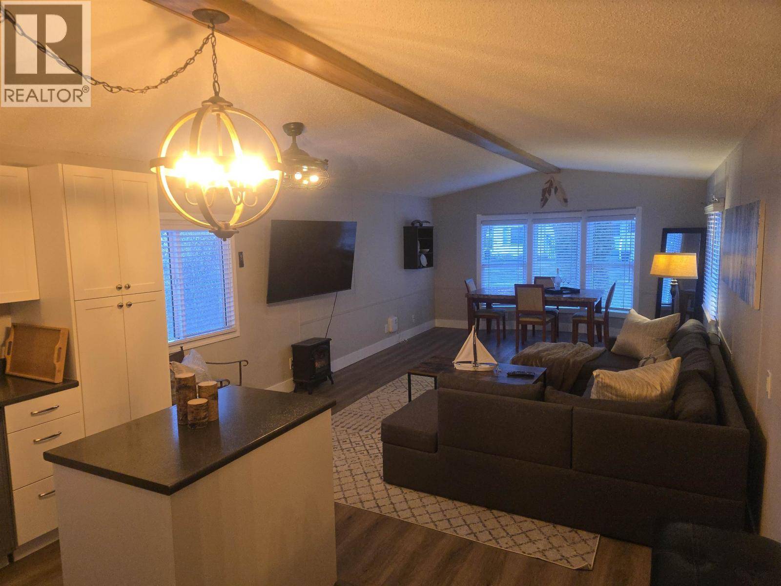 Prince George, BC V2K4V1,1000 INVERNESS RD #141