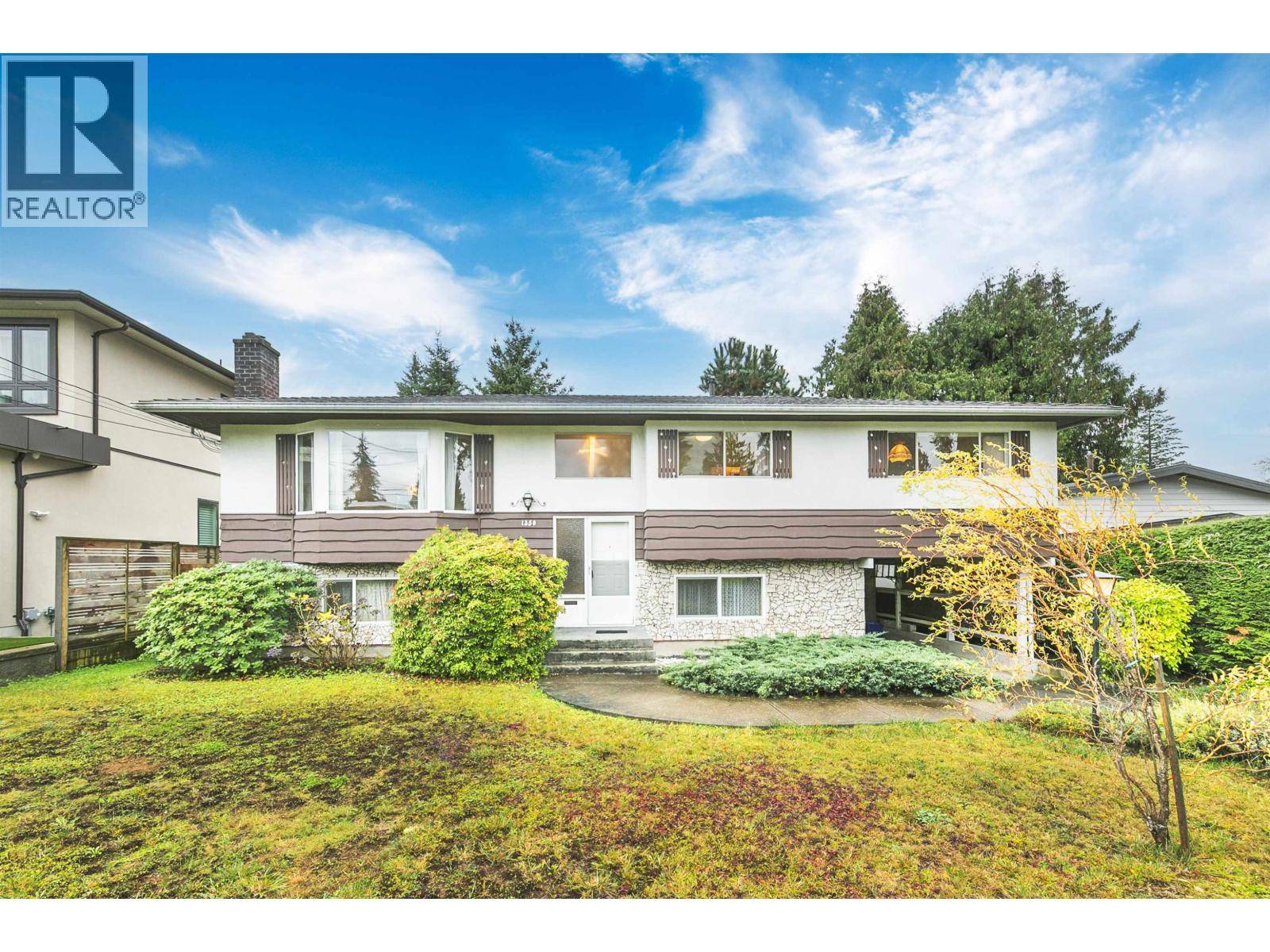 Coquitlam, BC V3J3G2,1350 GROVER AVENUE