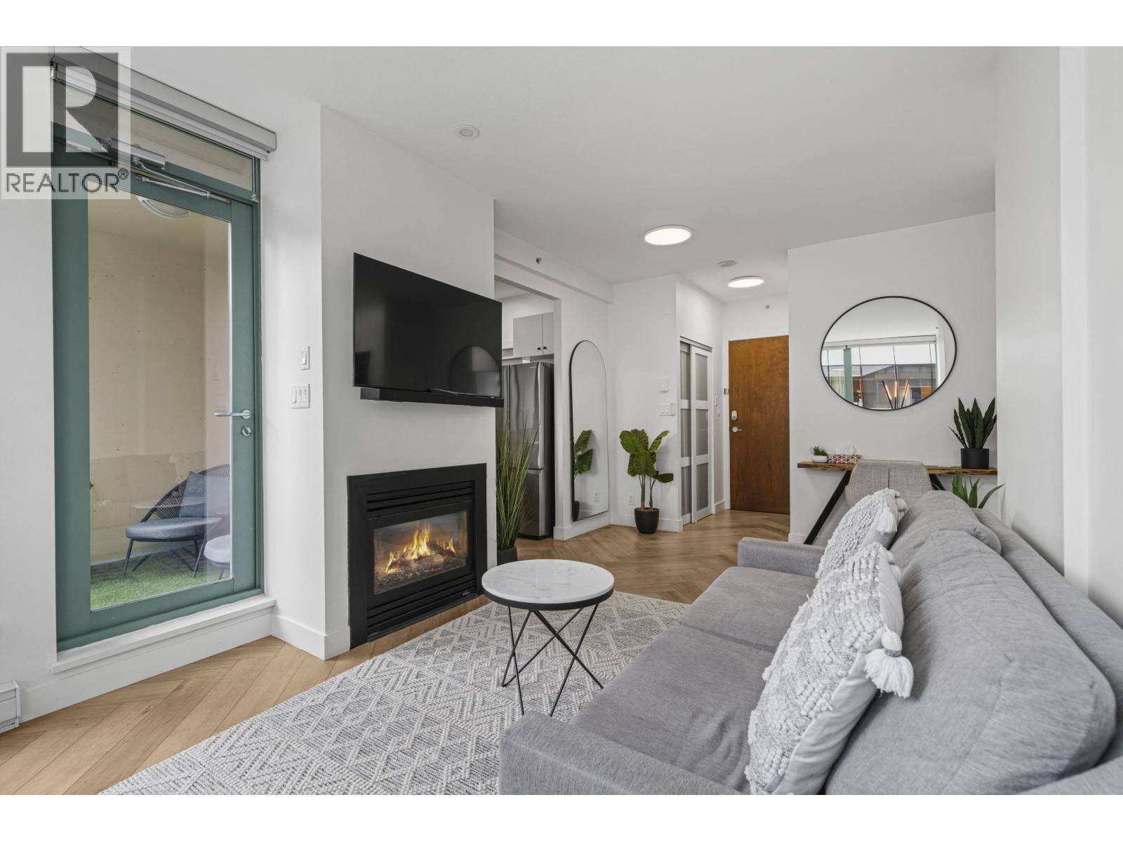 Vancouver, BC V6Z3E1,1238 BURRARD ST #603